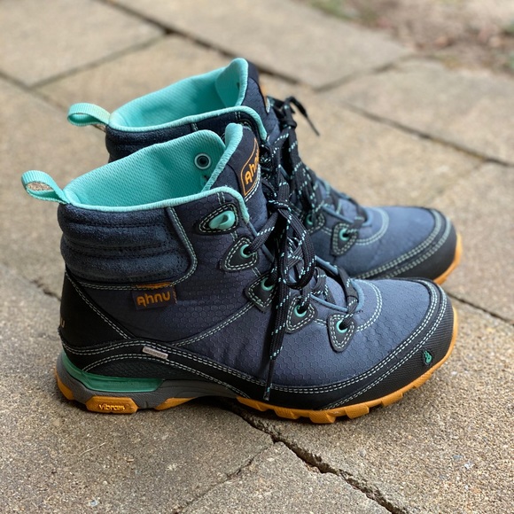 ahnu hiking boots